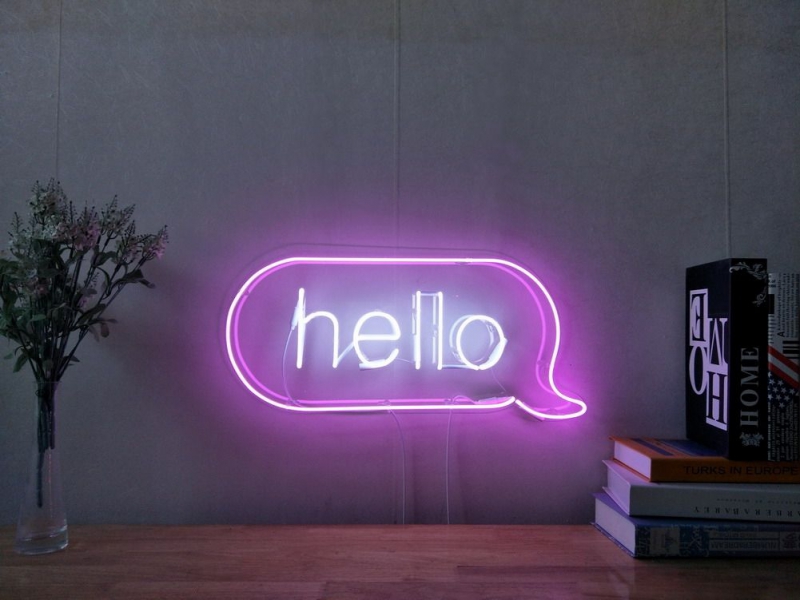 Hello with Bubble Neonreclame